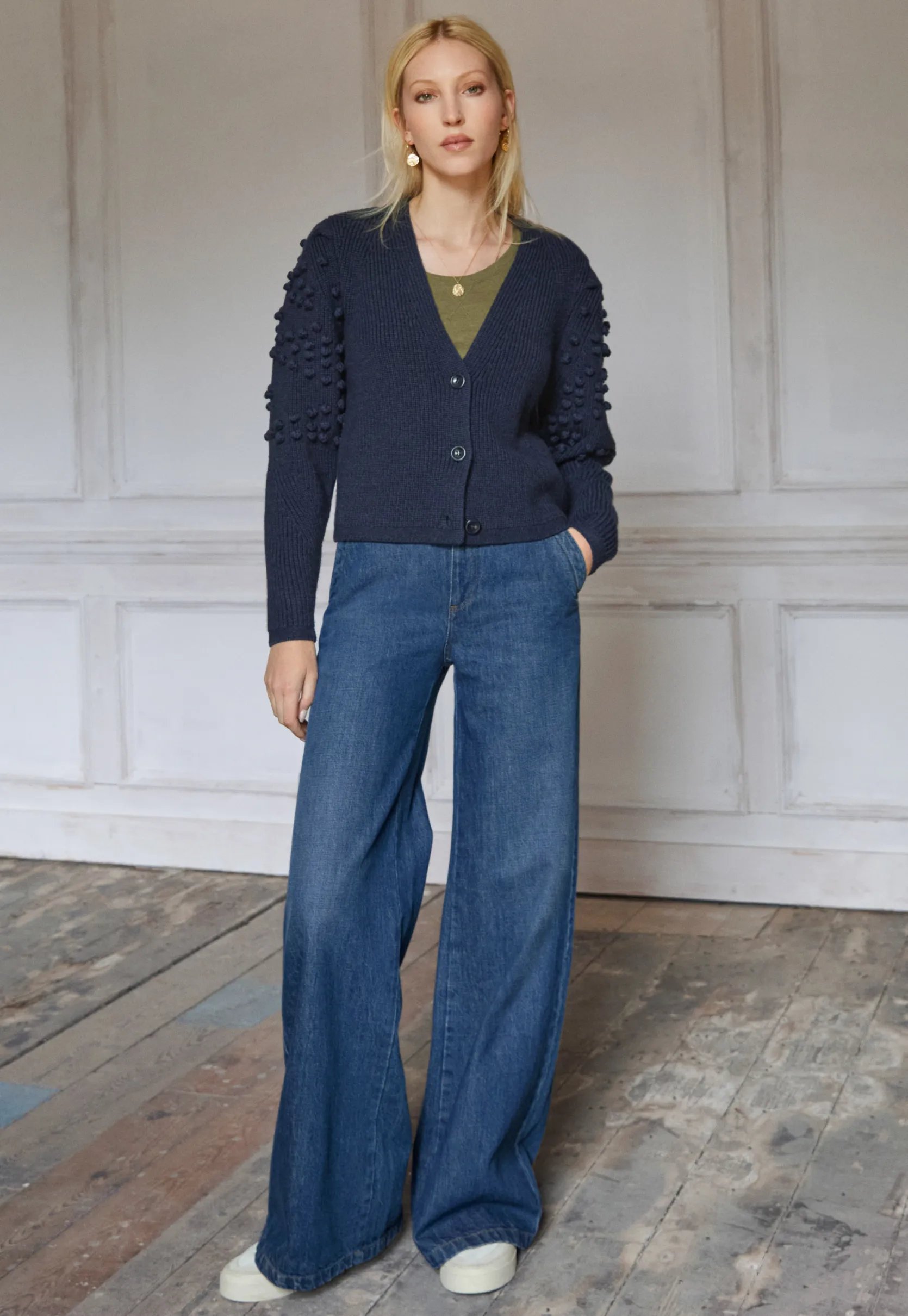 bobble_cardigan_1.webp Women Wrap London Knitwear*Bobble Cardigan