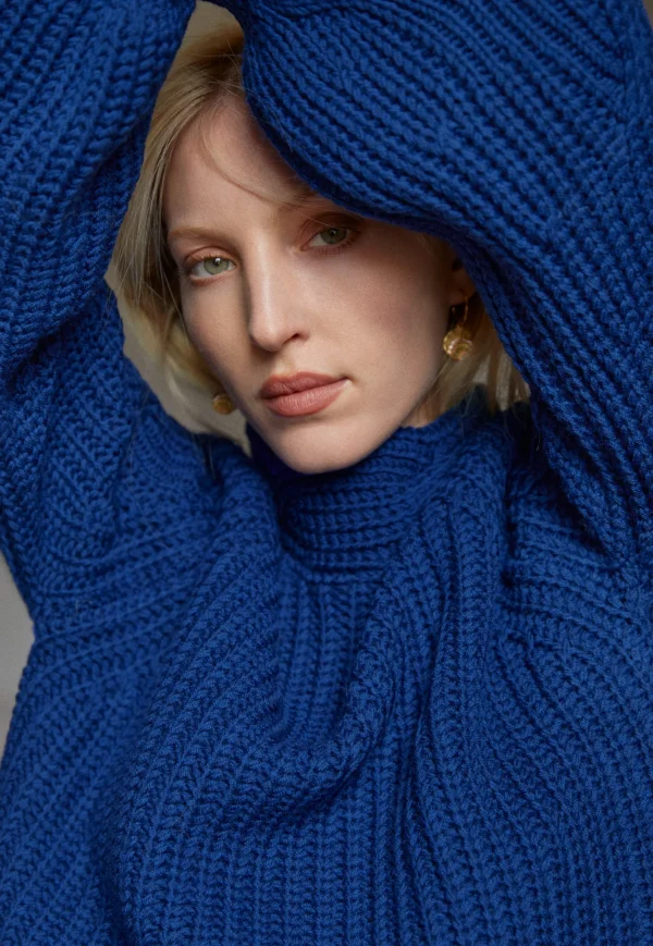 Women Wrap London Knitwear*Cable-Knit Sweater