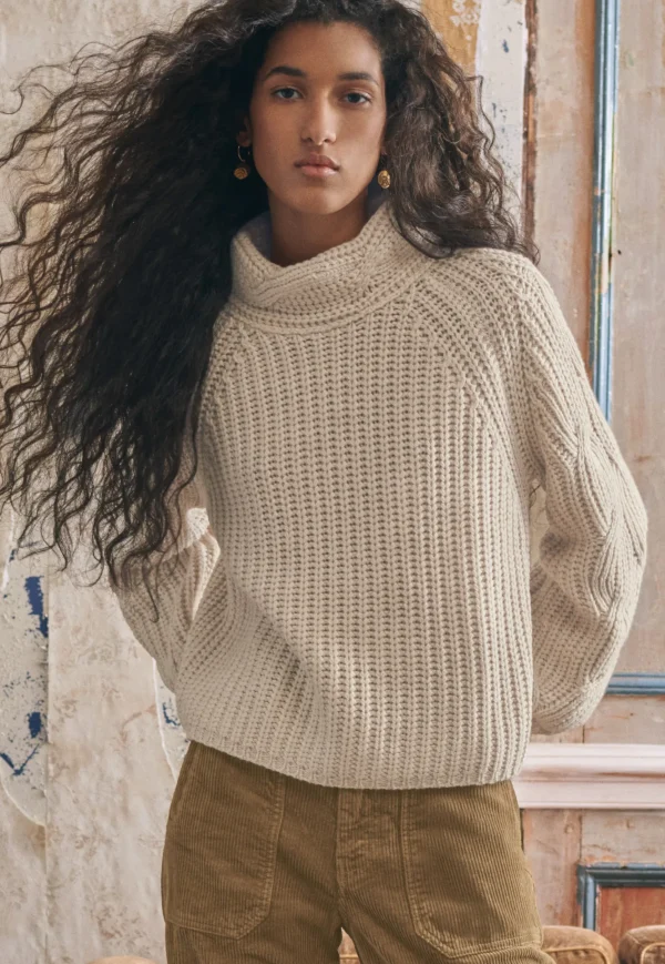 Women Wrap London Knitwear*Cable-Knit Sweater