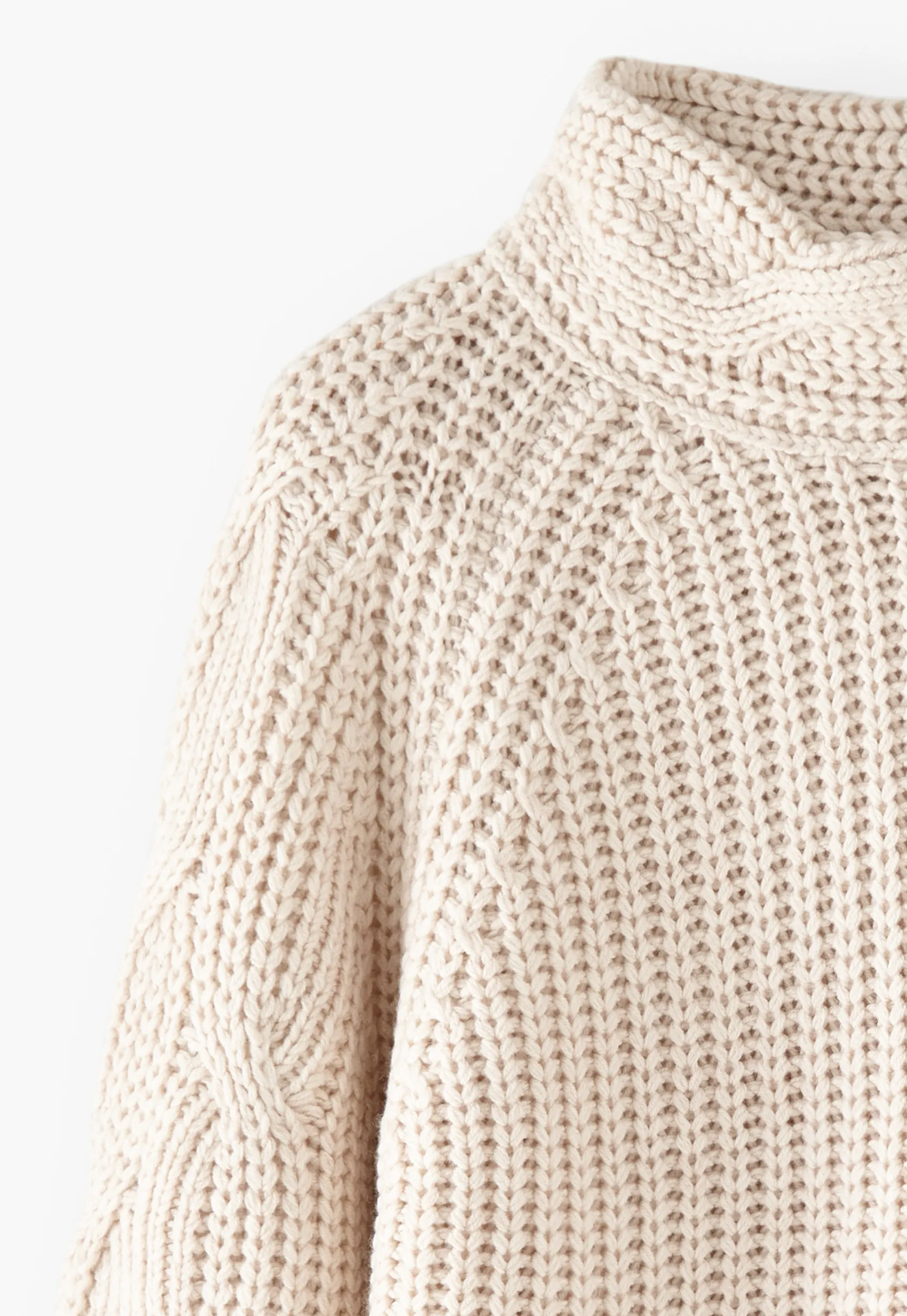 cableknit_sweater_5-1.webp Women Wrap London Knitwear*Cable-Knit Sweater