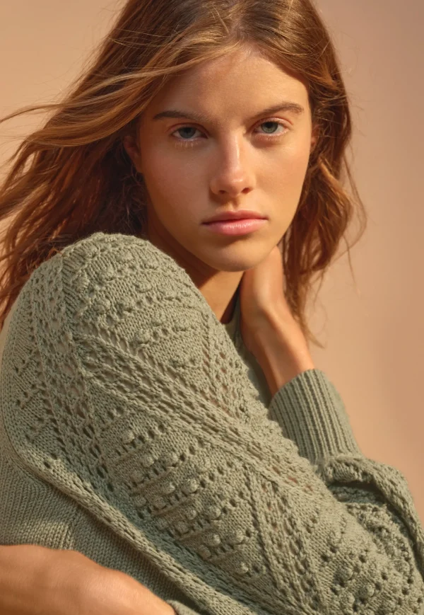 Women Wrap London Knitwear*Crochet-Stitch Sweater