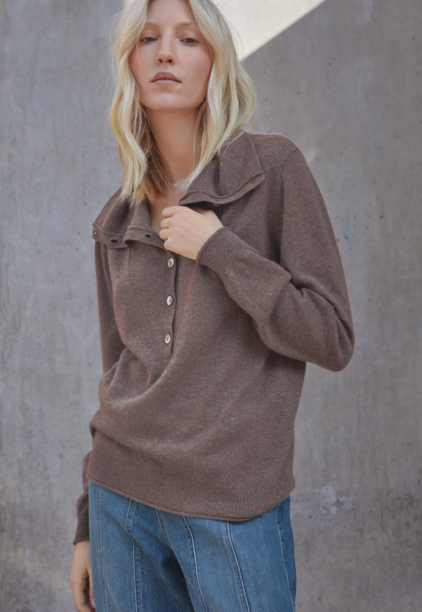highneck_sweater_2-3.webp Women Wrap London Knitwear*High-Neck Sweater