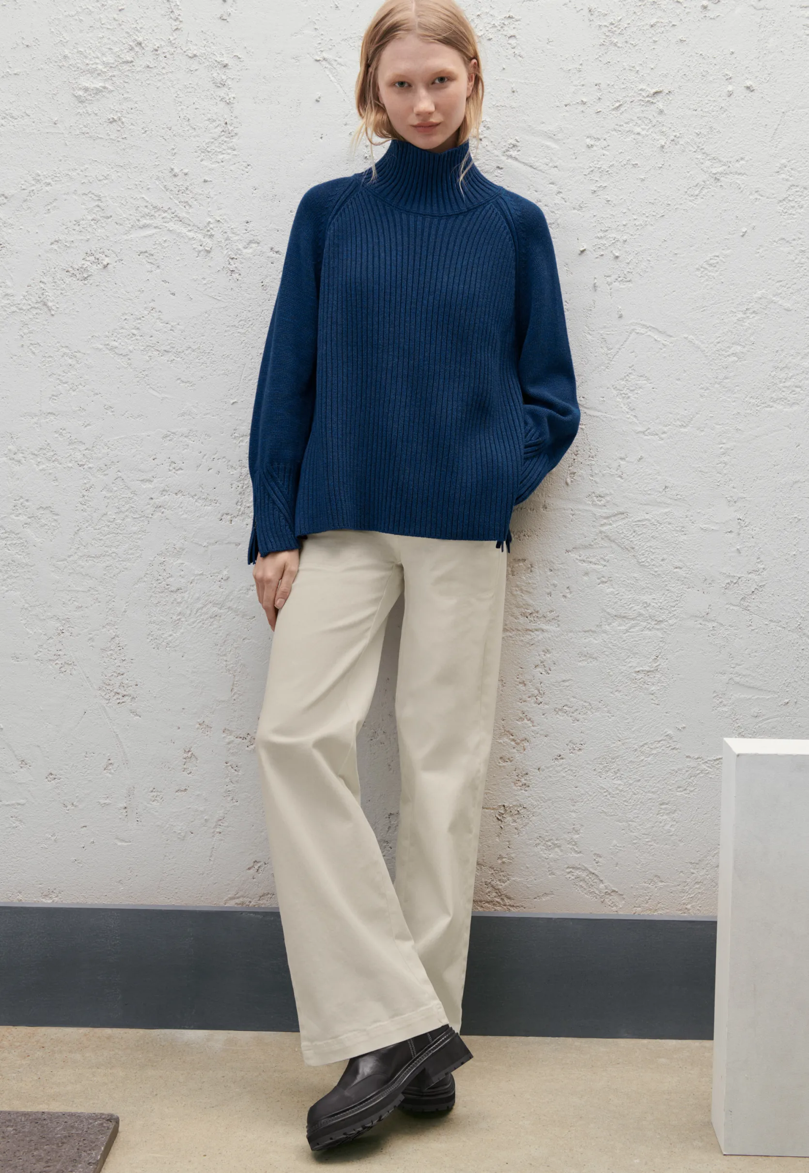 highneck_sweater_3-2.webp Women Wrap London Knitwear*High-Neck Sweater