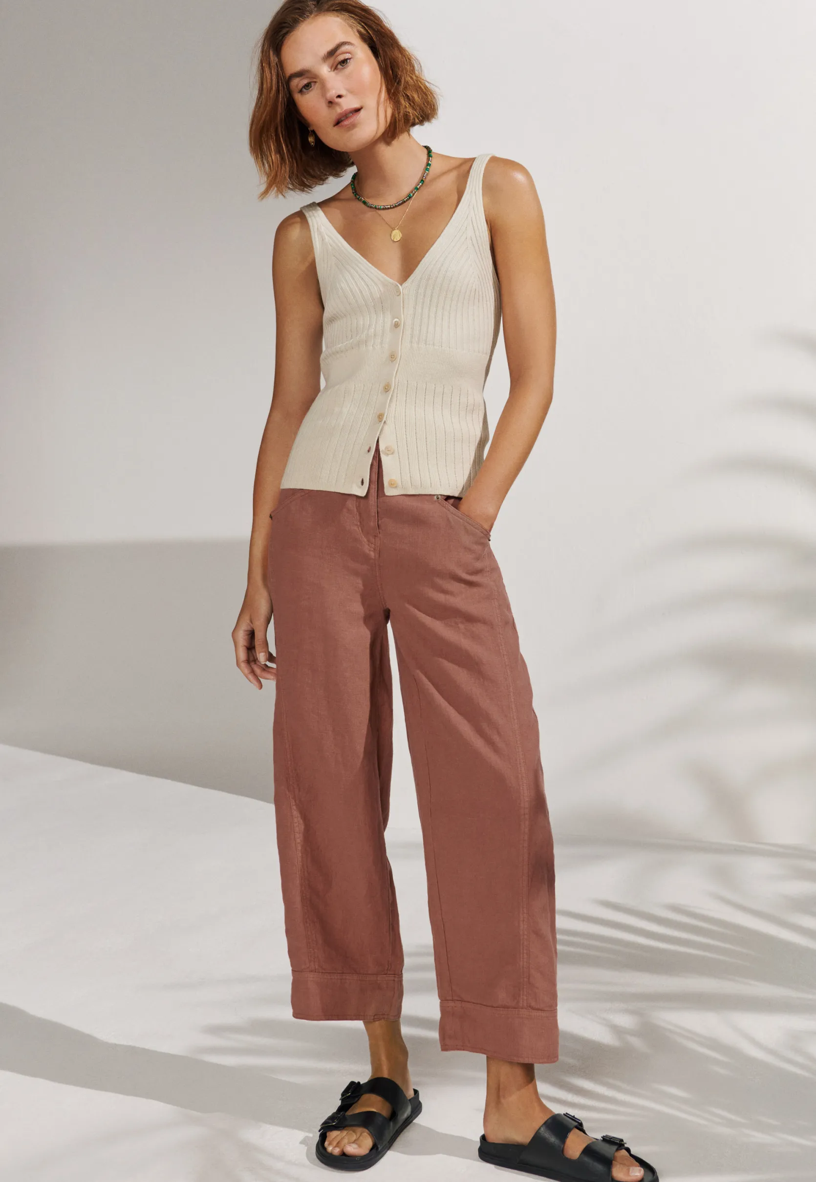knittedrib_vest_1-2.webp Women Wrap London Knitwear*Knitted-Rib Vest