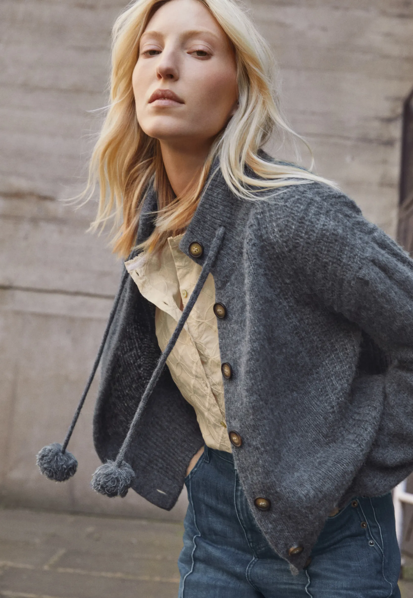 pompom_tassel_cardigan_0-1.webp Women Wrap London Knitwear*Pompom Tassel Cardigan