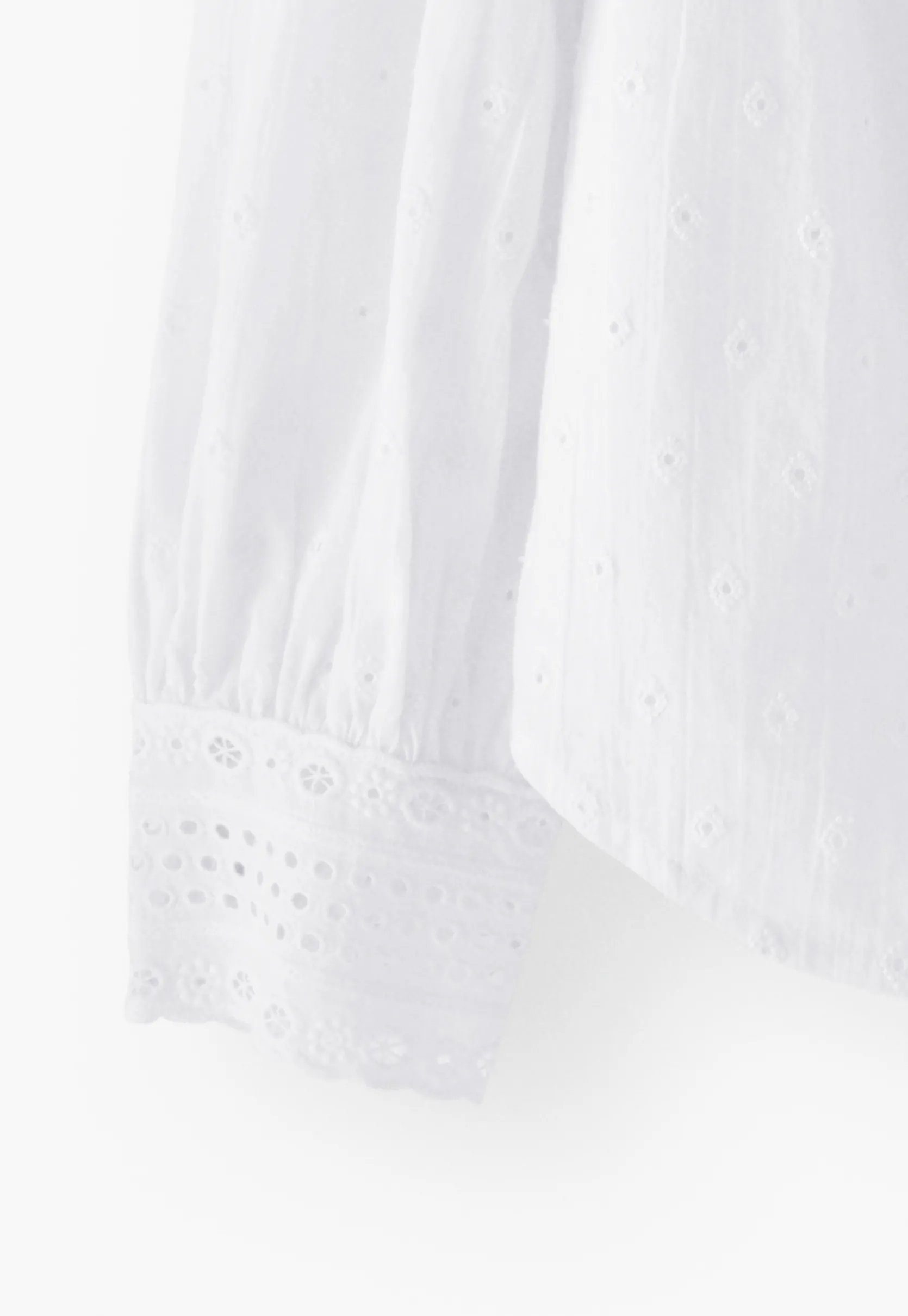 ruffleneck_broderie_blous_6-2.webp Women Wrap London Shirts & Tops*Ruffle-Neck Broderie Blouse