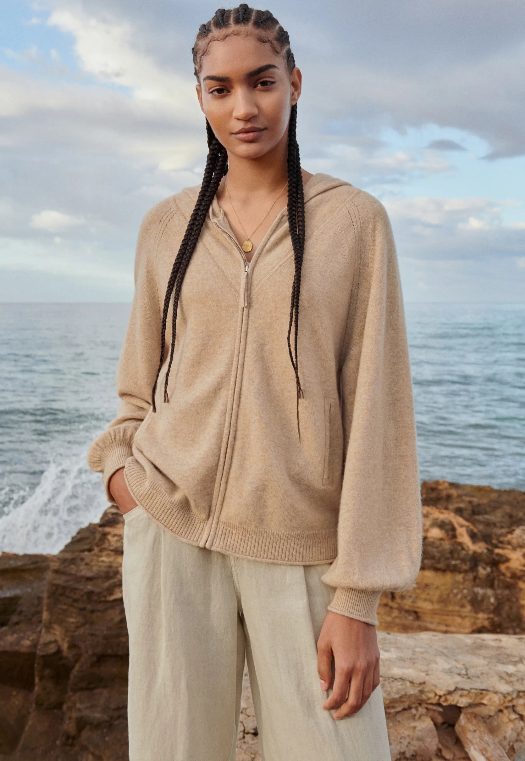 zipup_hoodie_3-3.webp Women Wrap London Knitwear*Zip-Up Hoodie