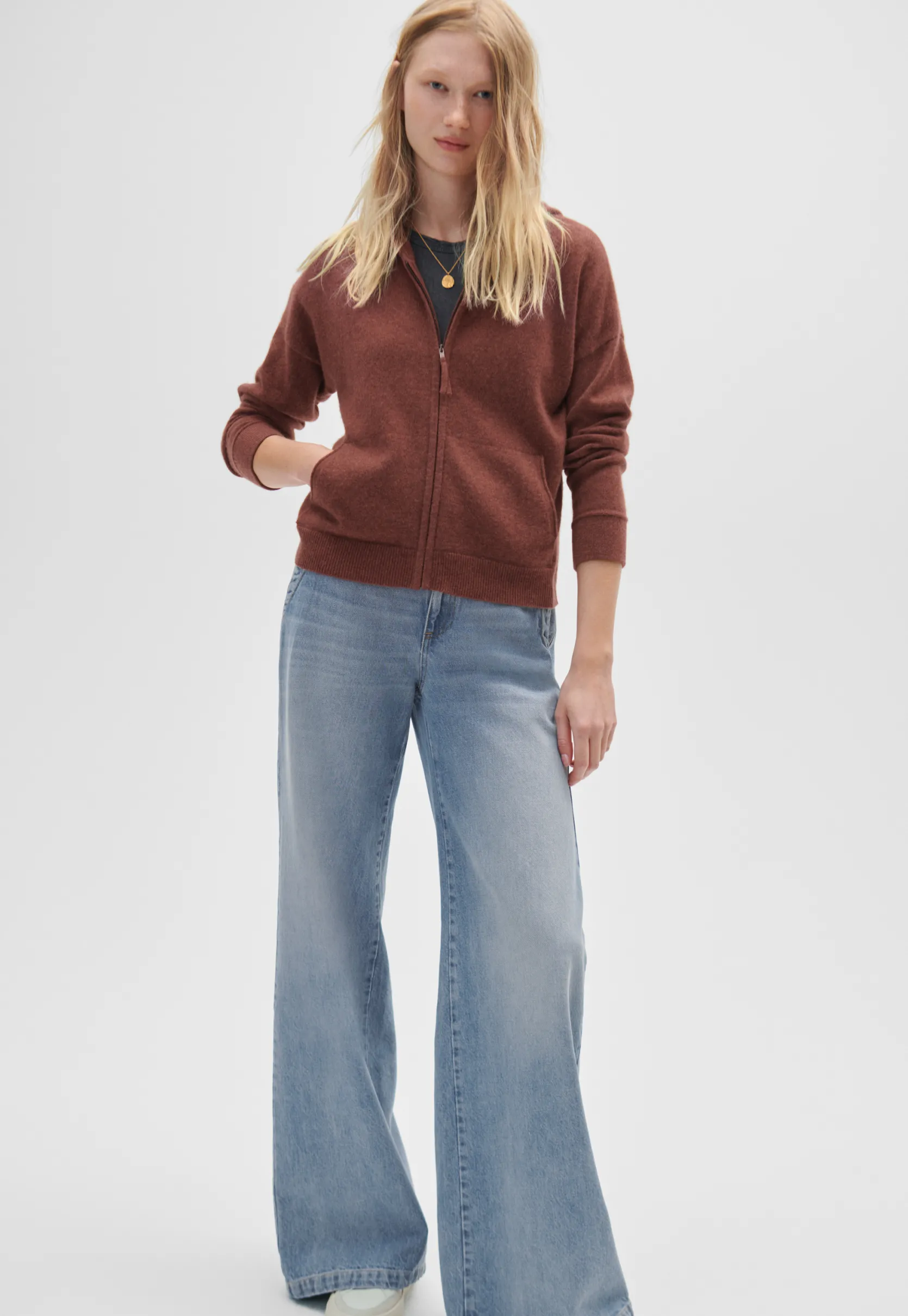 zipup_hoodie_4-1.webp Women Wrap London Knitwear*Zip-Up Hoodie